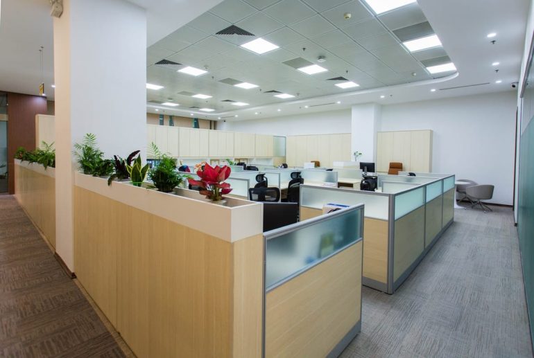 Bureaux en mutation, cloisons en mouvement