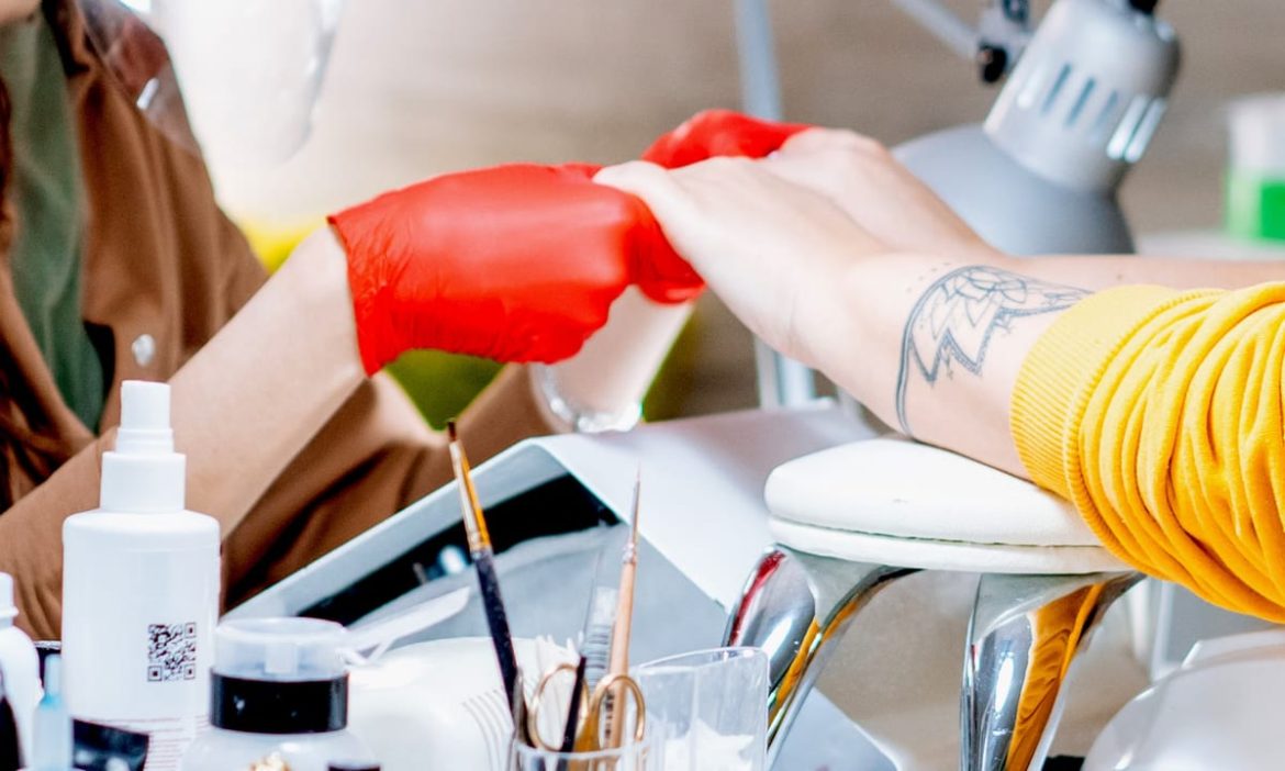 Top 10 Meilleure Lampe Ongles Professionnel 2026 - Comparatif - Tests - Avis